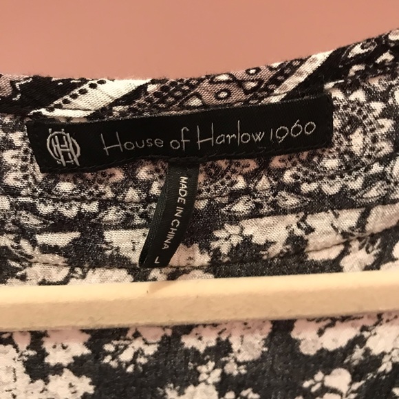 House of Harlow 1960 Black Floral Romper - Picture 5 of 5